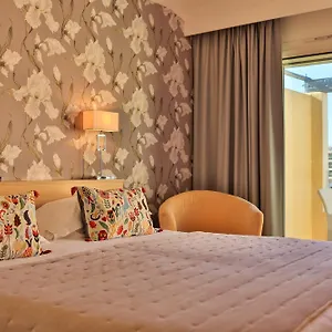 3* Hotel Le Petit